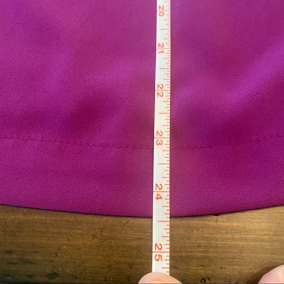 Trina Turk Amor Cold Shoulders Magenta Top Size S - Picture 8 of 11